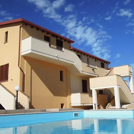 Апартаменты Casa Con Piscina E Vista Mare *